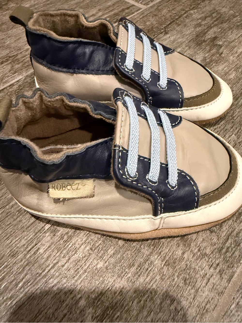 Robeez Soft Sole Leather Baby Walker Shoes - 12-18 months